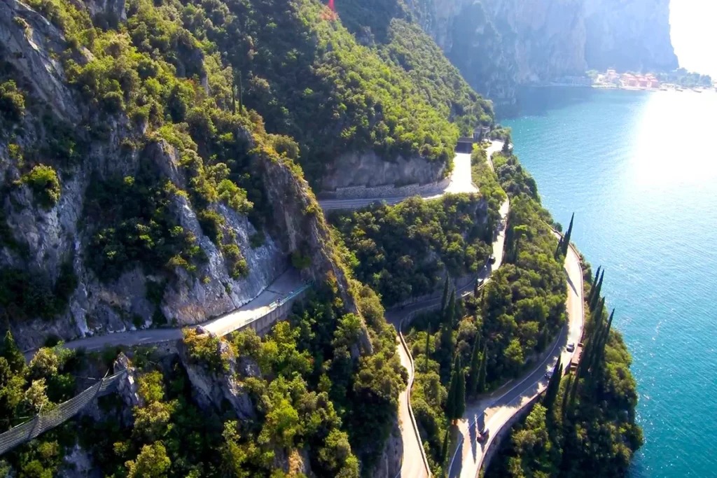 circuit lacs italiens et dolomites en moto